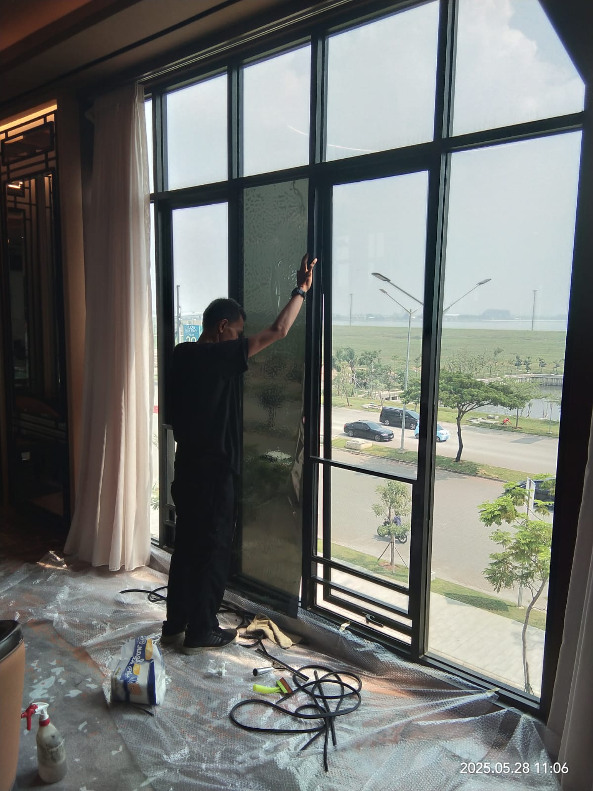 Galeri Solar Shield Indonesia (2) Galeri Solar Shield Indonesia (2)